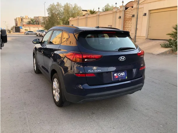 Car image 7