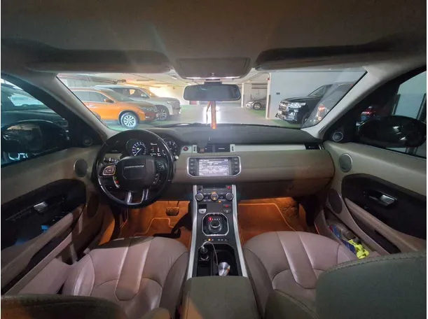 Car image 13