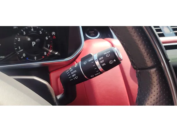 Car image 31