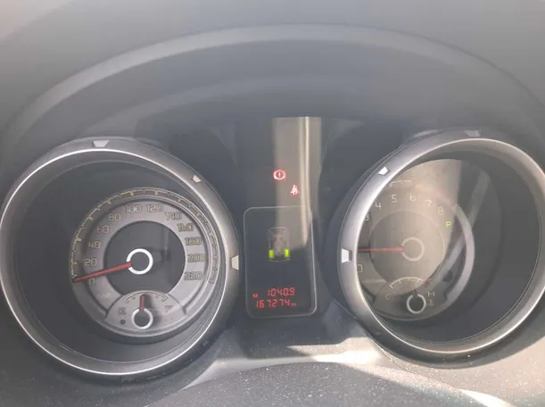 Car image 18