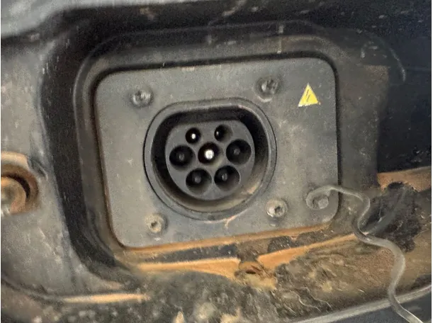 Car image 21