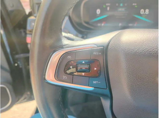Car image 34