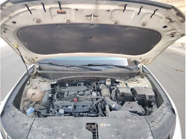 Car image 32