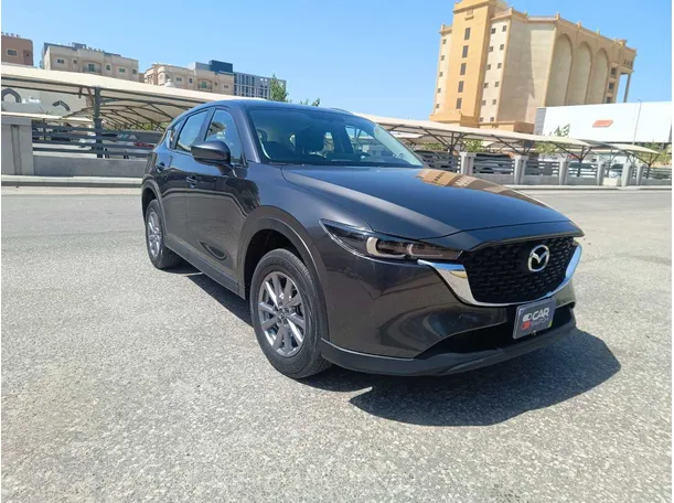 Car image 4