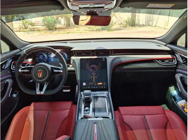 Car image 17