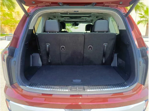 Car image 32