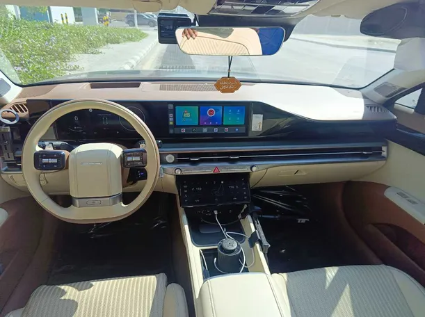 Car image 20