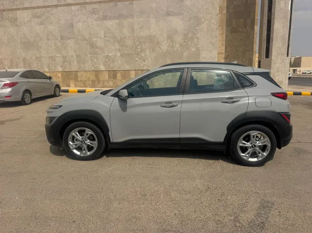 Car image 8