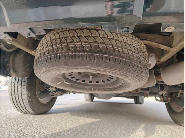 Car image 32