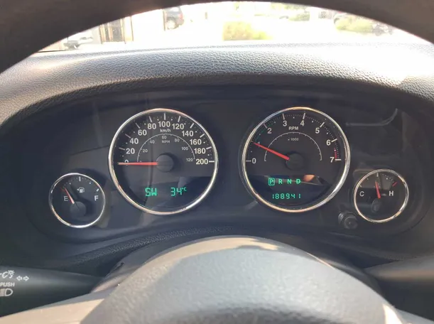 Car image 20