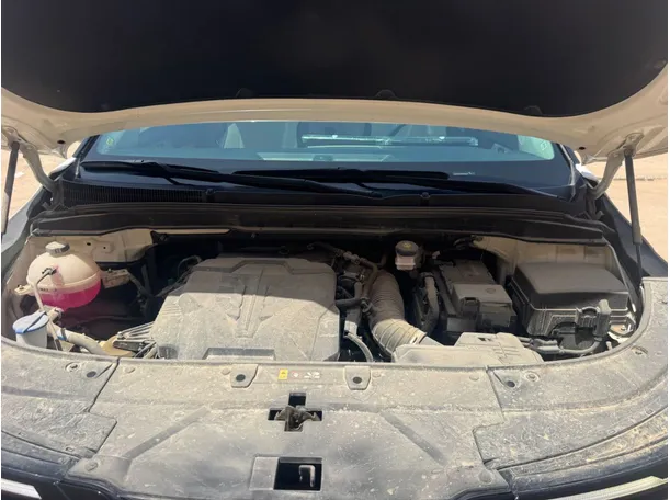 Car image 25