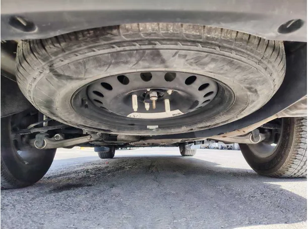 Car image 21