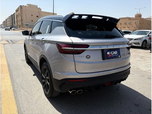 Car image 7