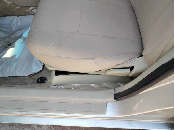 Car image 31