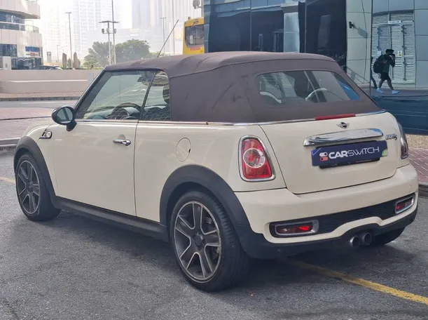 Car image 7