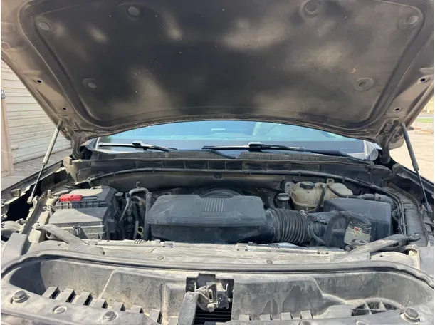 Car image 24