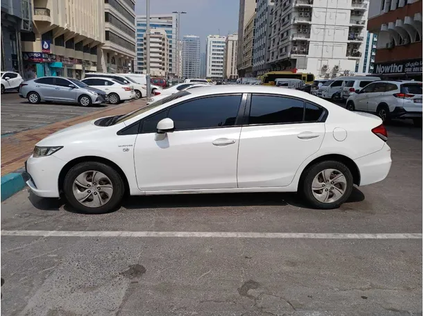 Car image 8