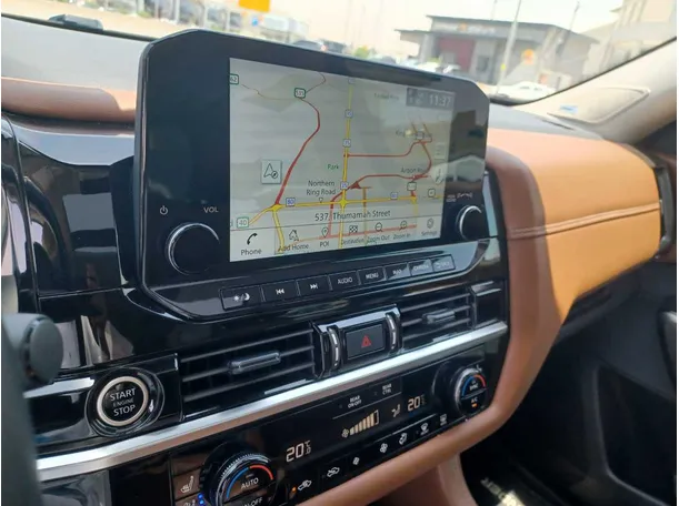 Car image 18