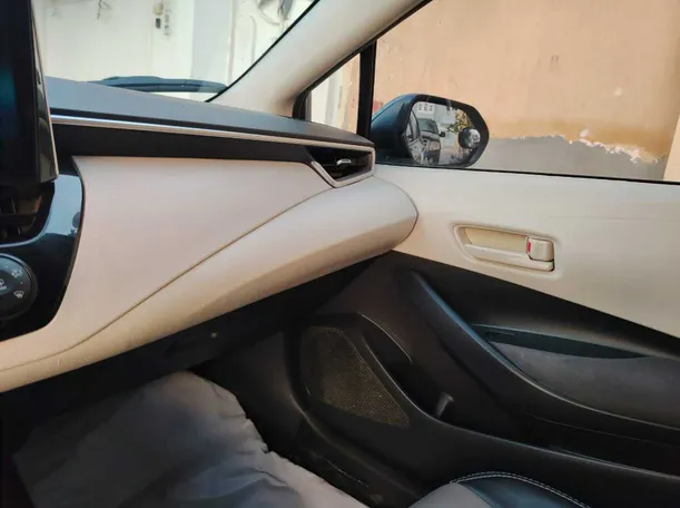 Car image 31