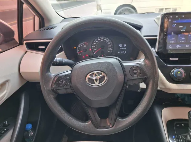 Car image 17