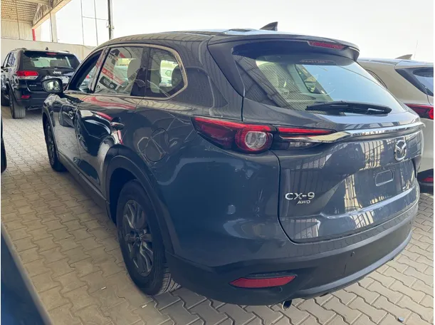Car image 6