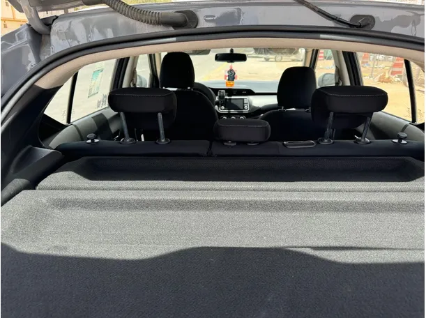 Car image 22