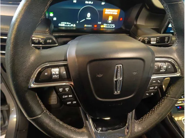 Car image 29