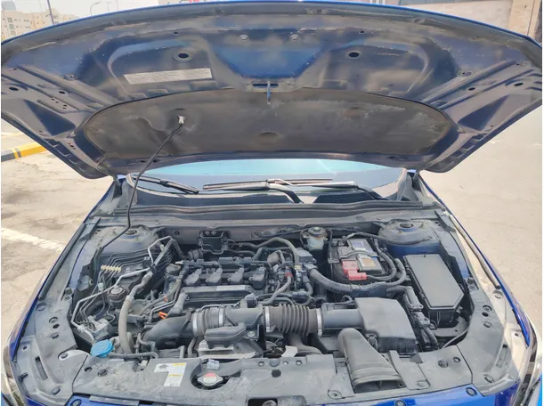 Car image 32
