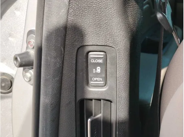 Car image 31