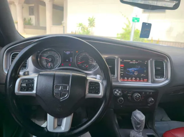 Car image 17