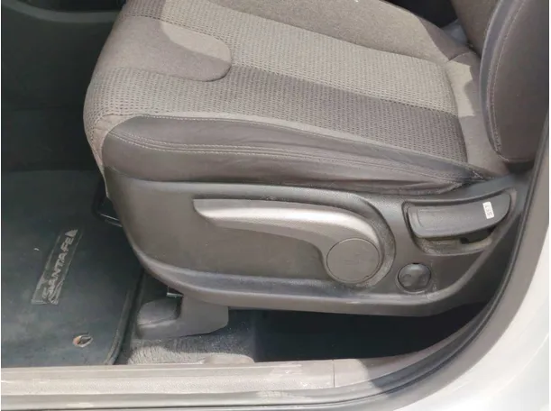 Car image 29