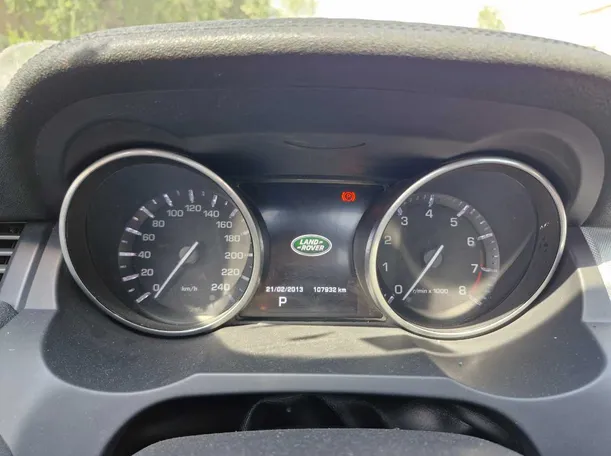Car image 18