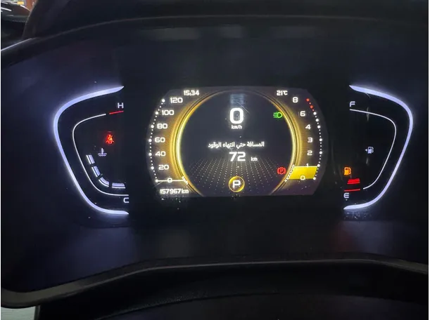 Car image 19