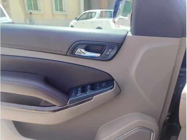 Car image 22