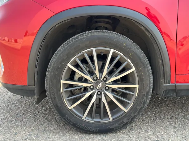 Car image 9