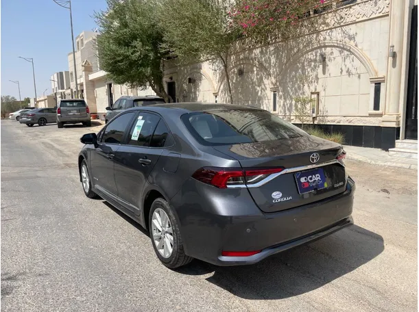 Car image 7