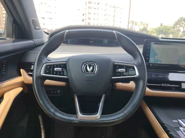 Car image 23