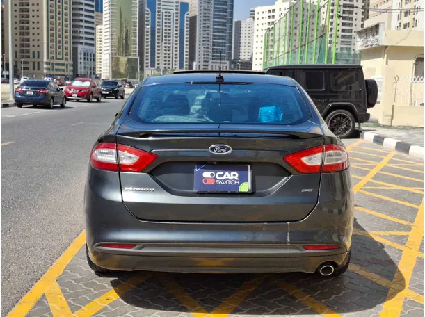Car image 6
