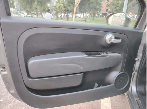 Car image 13