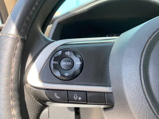 Car image 20