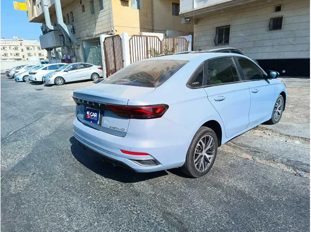 Car image 5