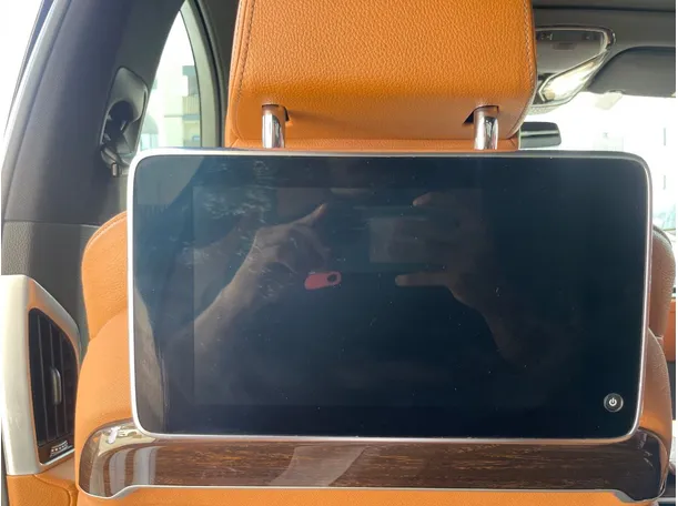 Car image 23