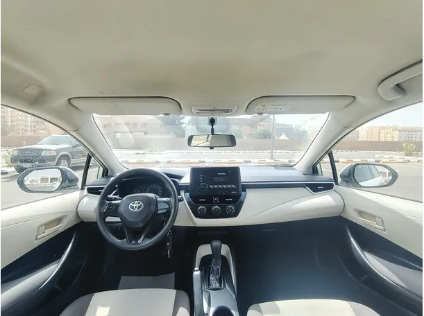 Car image 15