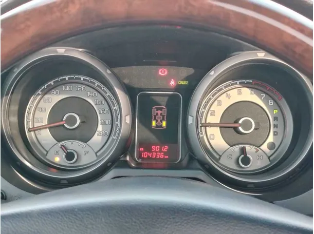 Car image 24