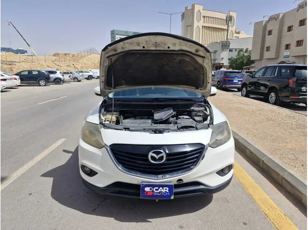 Car image 24