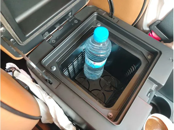 Car image 44