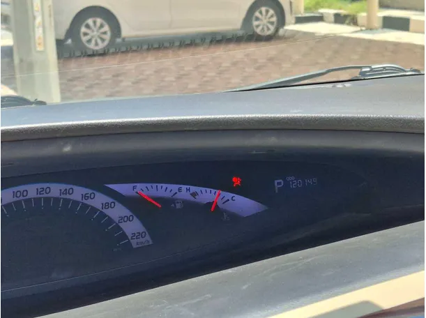Car image 13