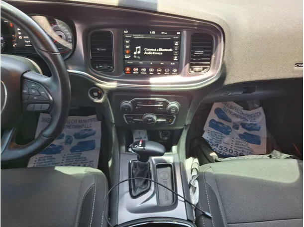 Car image 15