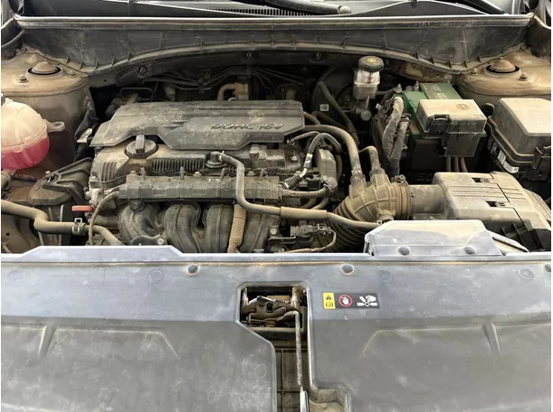 Car image 26
