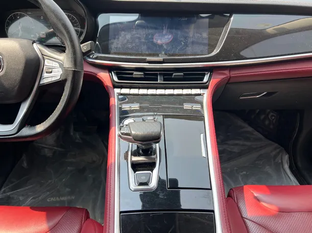 Car image 16